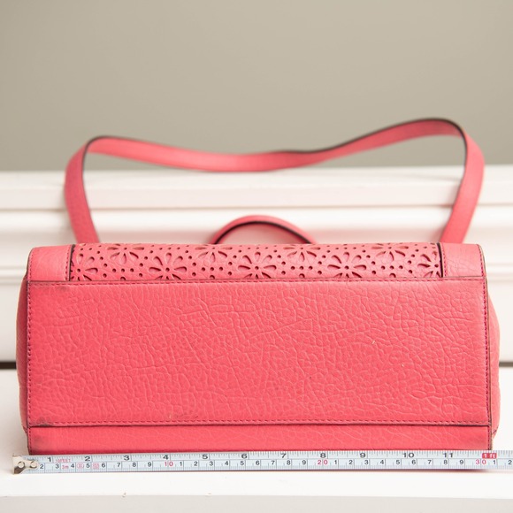 Kate Spade Purse Flamingo Pink Leather Crossbody Bag Laser Cut Flower BarbieCore - Picture 9 of 9